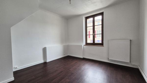 Lunéville – T3 de 70 m² – Cuisine équipée – 2 chambres