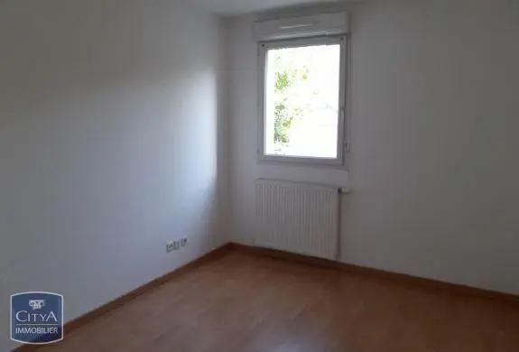 Appartement à louer 3 pièces 64.19m² Cluses (74300)