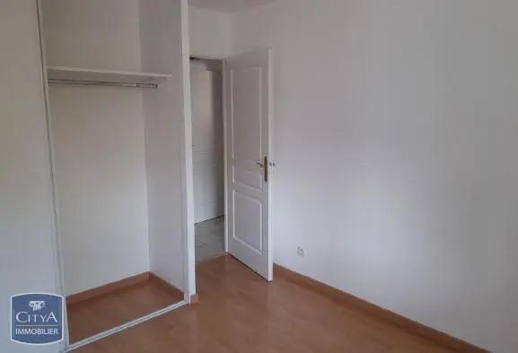 Appartement à louer 3 pièces 64.19m² Cluses (74300)