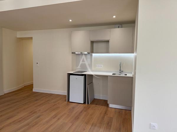 Appartement Saintes centre ville entièrement refait à neuf.