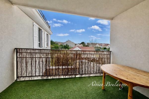 Appartement à vendre 3 pièces SAVIGNY LE TEMPLE (77)