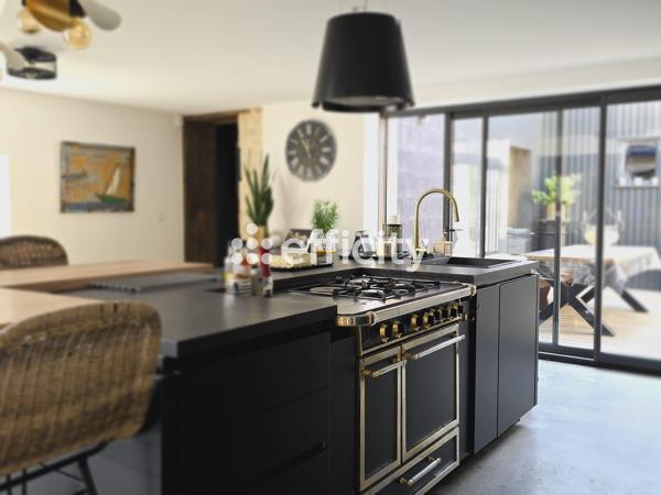 Maison 7 pièces - 240 m² Bien prestige