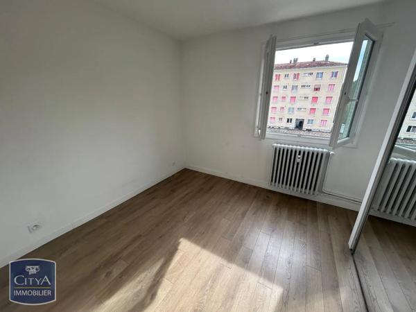 Appartement à louer 4 pièces 67.64m² Cusset (03300)