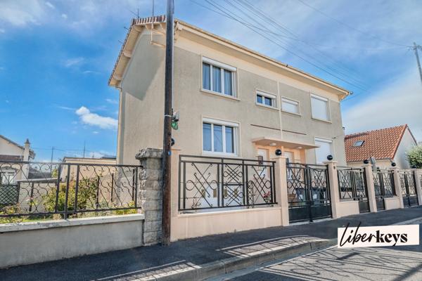 Maison de 3 pièces, jardin, sous-sol total et combles aménageables – Quartier des blanches (Houilles)