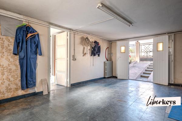 Maison de 3 pièces, jardin, sous-sol total et combles aménageables – Quartier des blanches (Houilles)