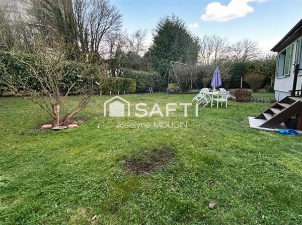 Ailly sur Noye, pavillon individuel avec sous-sol complet et jardin.