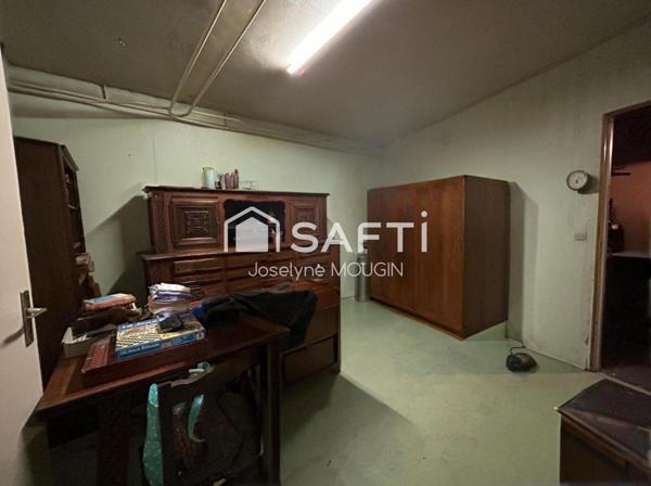 Ailly sur Noye, pavillon individuel avec sous-sol complet et jardin.