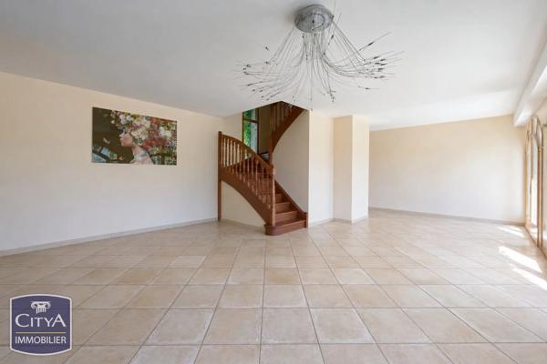 Maison à vendre 5 pièces 140m² Saint-Marcellin (38160)