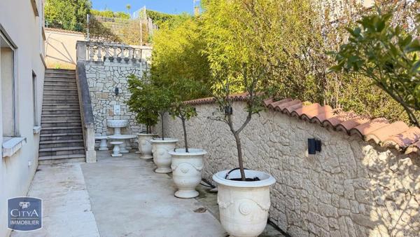 Maison à vendre 7 pièces 236m² Bourg-lès-Valence (26500)