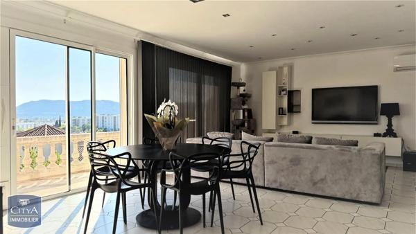 Maison à vendre 7 pièces 236m² Bourg-lès-Valence (26500)