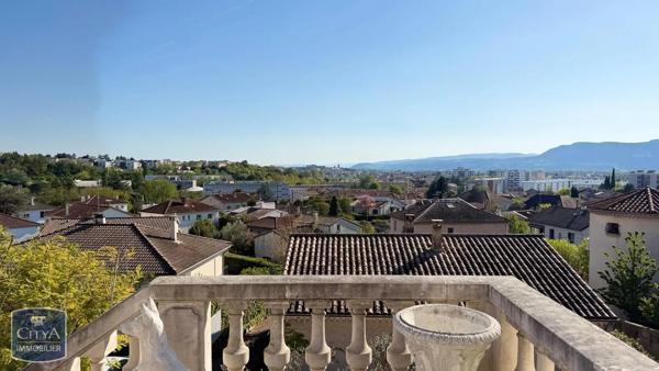 Maison à vendre 7 pièces 236m² Bourg-lès-Valence (26500)