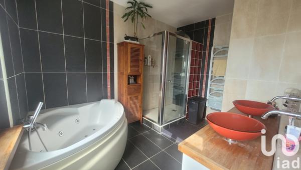 Maison à vendre 4 pièces 112 m² Les Églisottes-et-Chalaures