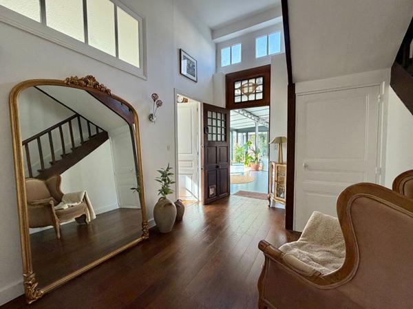 Maison familiale de caractère au coeur d'un quartier recherché de Tours