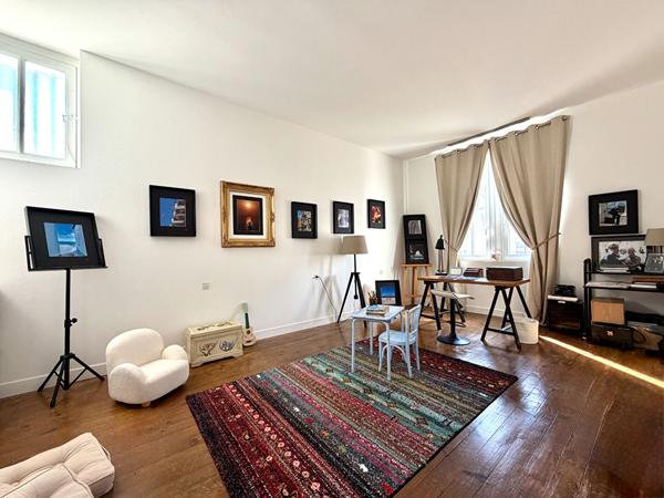 Maison familiale de caractère au coeur d'un quartier recherché de Tours