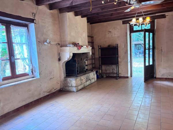 Saint-Michel-de-Castelnau – Maison à rénover avec grange et 1 hectare de terrain