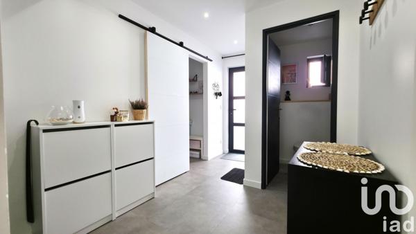 Maison 2 pièces de 55 m² à Pont-du-Château (63430)