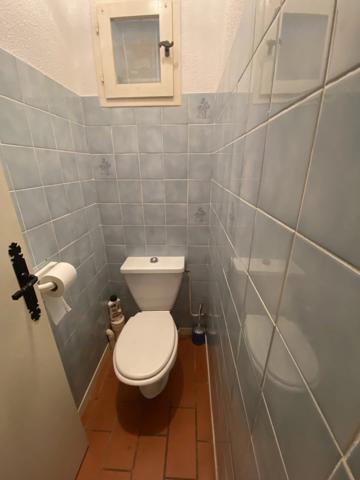 Vente                                                      Appartement
                        
                     2 pièces                      29 m2                     à La Londe-les-Maures