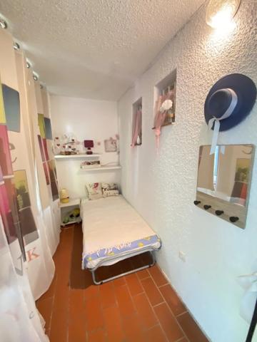 Vente                                                      Appartement
                        
                     2 pièces                      29 m2                     à La Londe-les-Maures