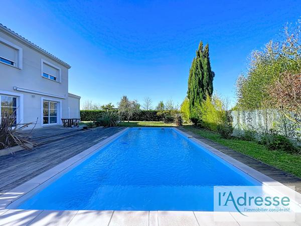 Maison Saint Alban 5 pièce(s) 211.32 m2