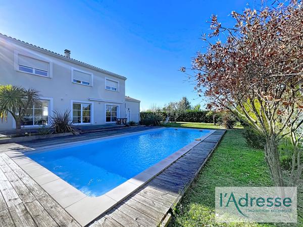 Maison Saint Alban 5 pièce(s) 211.32 m2
