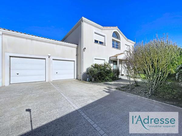 Maison Saint Alban 5 pièce(s) 211.32 m2