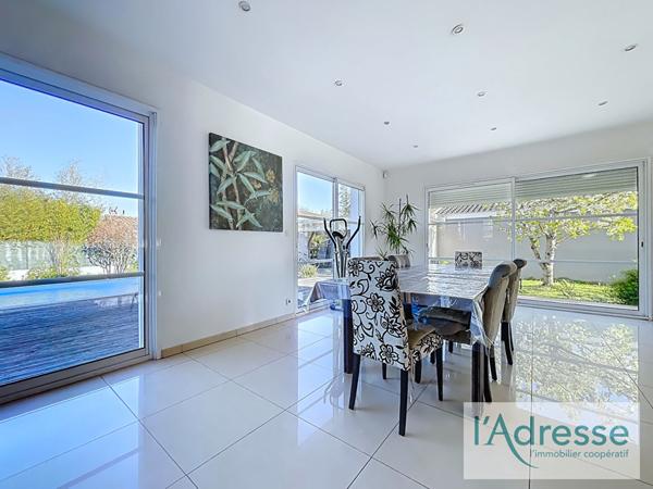 Maison Saint Alban 5 pièce(s) 211.32 m2
