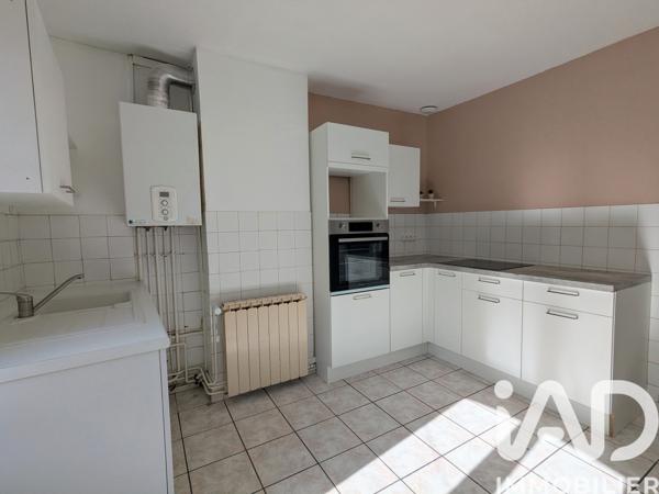 Appartement à vendre 3 pièces 64 m² Le Chambon-Feugerolles