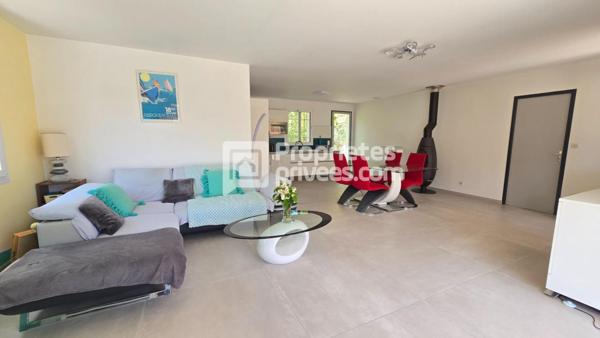 Maison 81 m² de Plain pied - Etat neuf - Hyères