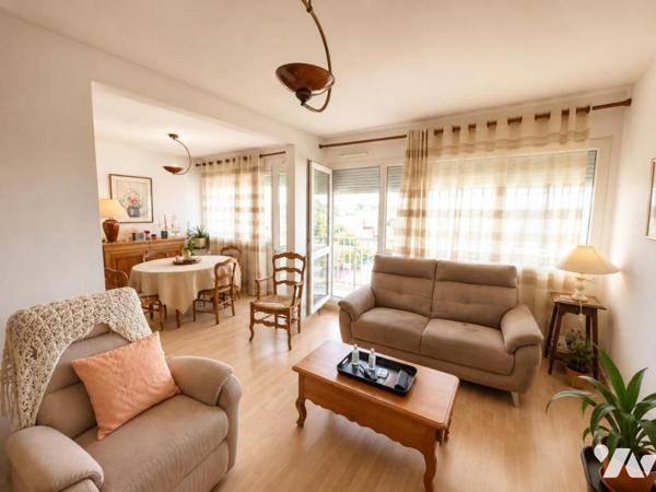 A VENDRE - REZE - 8 Mai - Appartement T4 d'env 68.63m² avec balcon, cave et parking en sous-sol.