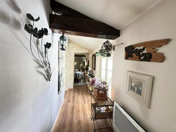 🏡 SUPERBE APPARTEMENT DE CHARME – EMPLACEMENT EXCEPTIONNEL À ANGOULÊME ! 🔑