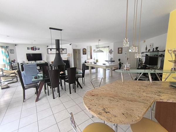 Maison d'exception en plein centre bourg