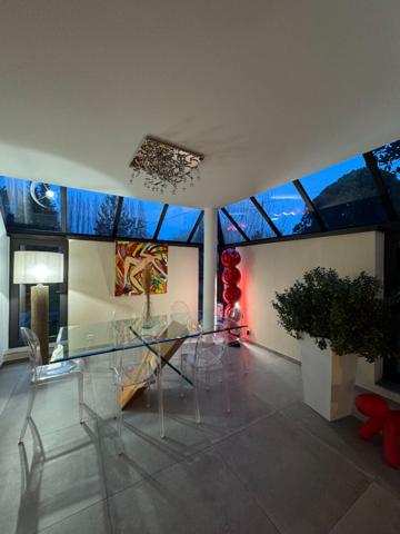 Maison d'architecte Moderne Havre de Paix en bord de rivière 8 pièces180 m2 , Piscine