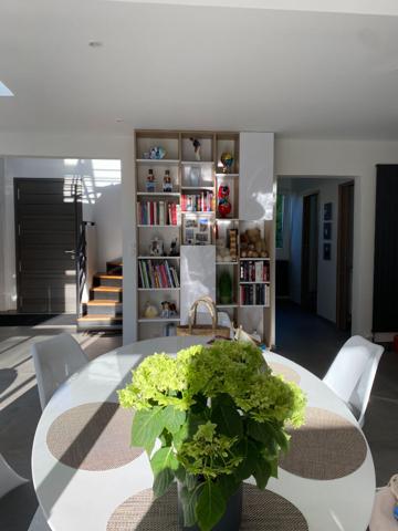 Maison d'architecte Moderne Havre de Paix en bord de rivière 8 pièces180 m2 , Piscine