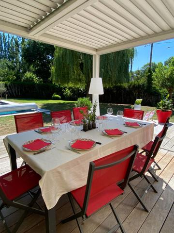 Maison d'architecte Moderne Havre de Paix en bord de rivière 8 pièces180 m2 , Piscine