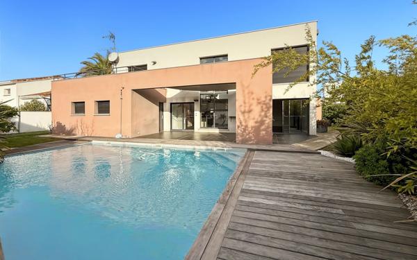 Maison à vendre    5 pièces • 148 m2 Toulouse