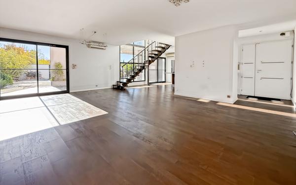 Maison à vendre    5 pièces • 148 m2 Toulouse
