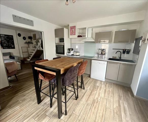 Maison à vendre |  Champagne-Mouton |  3 pièces | 51 m²