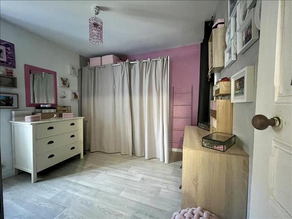 Maison à vendre |  Champagne-Mouton |  3 pièces | 51 m²