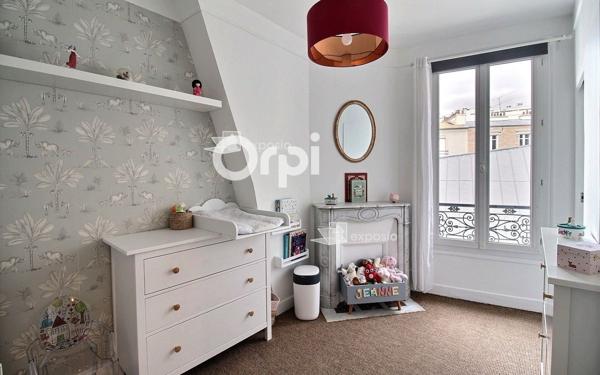 Appartement à vendre    3 pièces • 43,03 m2 Clichy