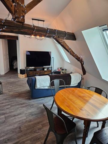 Appartement Bauge T3 42 m2 3e étage