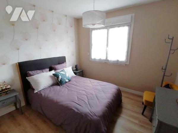 NOUVEAUTE TRENTE CINQ NOTAIRES !! RARE A LA VENTE !!! En sortie de Bourg, maison de PLAIN-PIED,...