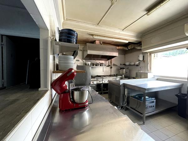 Cession fonds de commerce / Saint Laurent Du Var 70 m2