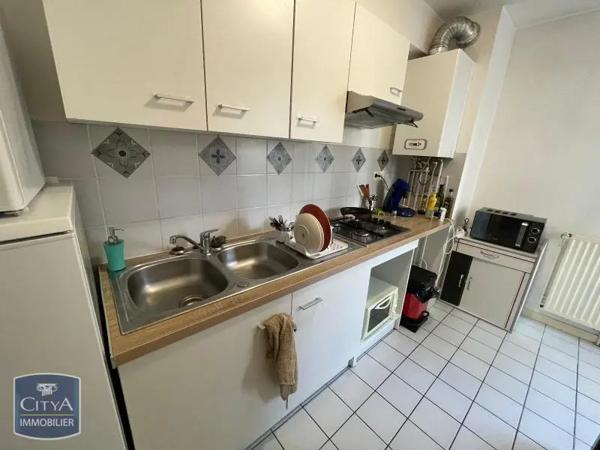 Appartement à louer 2 pièces 49.85m² Pau (64000)