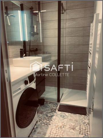 Appartement  T3 au 3ème étage et dernier étage avec ascenseur + Une cave + une place de parking privative