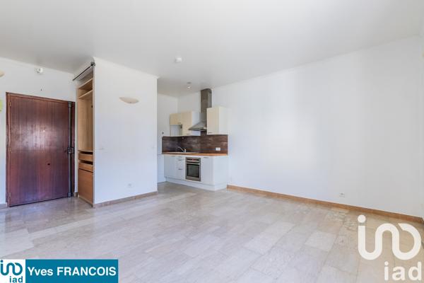 Appartement à vendre 2 pièces 37 m² Sainte-Geneviève-des-Bois