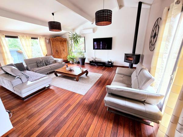 Belle villa familiale de 200 m² avec piscine – Grigny (69520