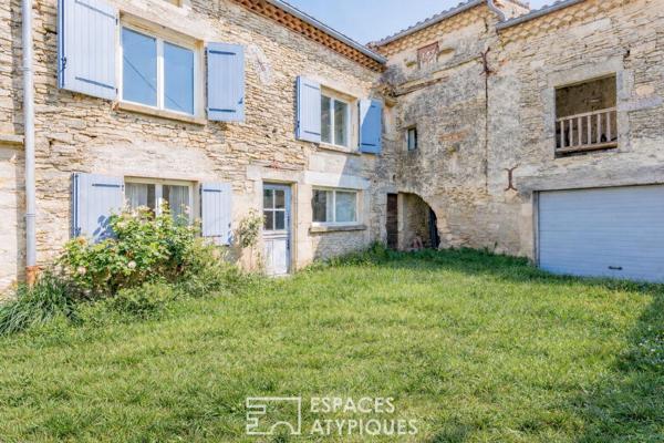 Maison de hameau avec terrasse