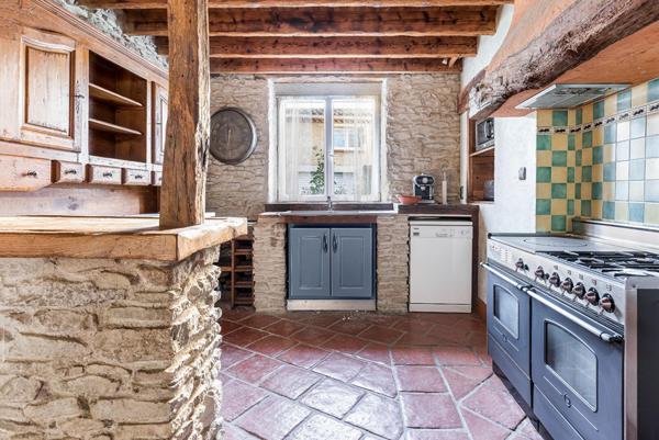 Maison de hameau avec terrasse