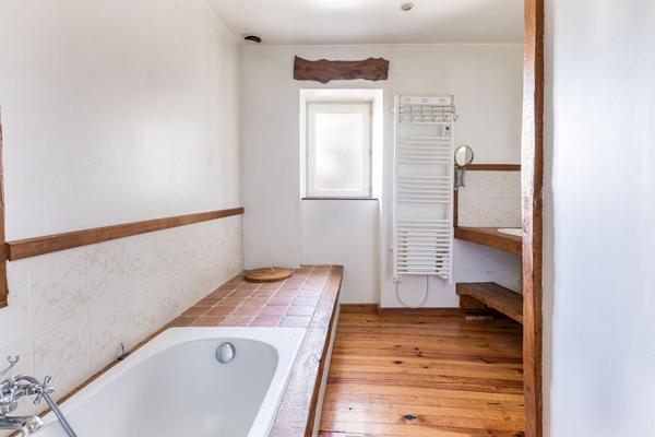 Maison de hameau avec terrasse