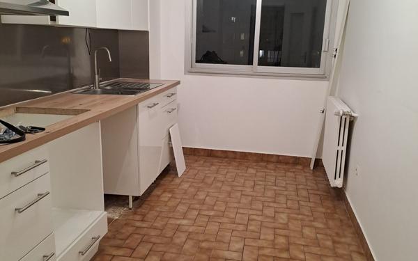 Appartement à louer    2 pièces •  Neuilly-sur-Marne